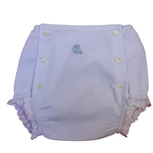 Cubrepañal blanco de Chocolat Baby con detalle bordado en celeste y seis botones delanteros.
