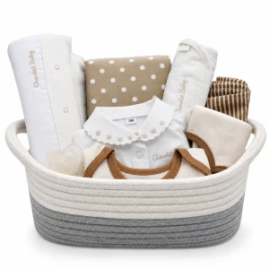 Cesta regalo bebé recién nacido unisex 0-3 meses con pijamas, body de manga corta, sábanas para moisés, muselina, toalla de hombro, chupete termómetro y cesta reutilizable.