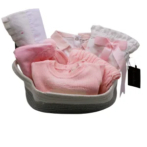 Cesta de nacimiento rosa invierno con ropa y accesorios para bebé Chocolat Baby