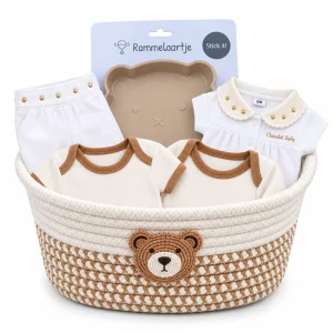 Cesta nacimiento bebé unisex 0–3 meses con vajilla de silicona, bodies de algodón orgánico y ropa para recién nacido